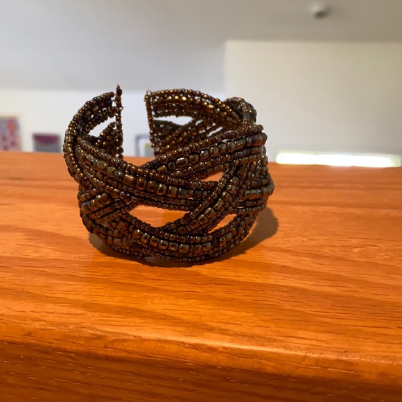 Metallic beaded cuff - Picture 6 of 6